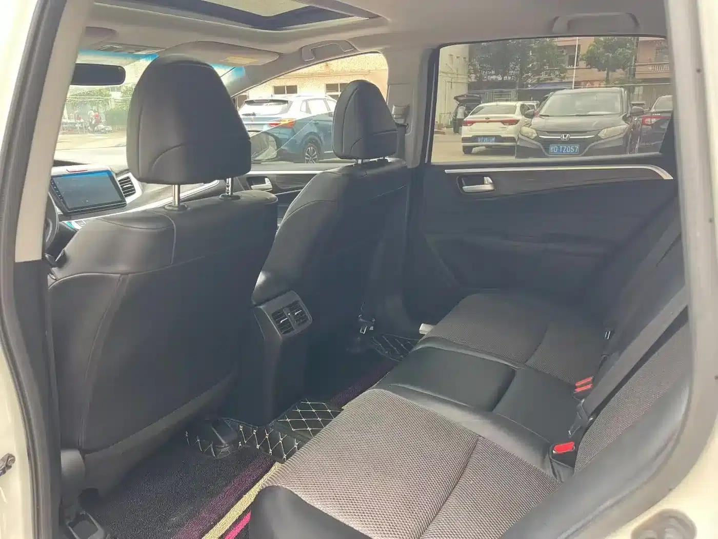 Jade 2017 1.8L Automatic Comfort Edition 5-seater — миниатюра 9
