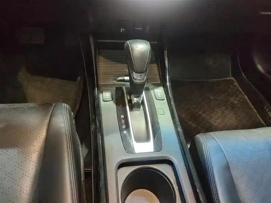 Jade 2017 210TURBO CVT Luxury Edition 5-seater — миниатюра 16