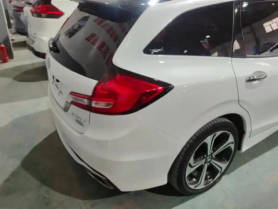 Jade 2017 210TURBO CVT Luxury Edition 5-seater — миниатюра 3