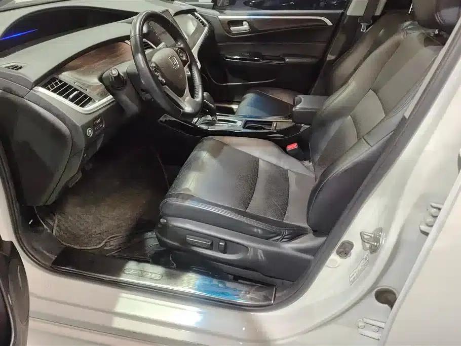 Jade 2017 210TURBO CVT Luxury Edition 5-seater — миниатюра 9