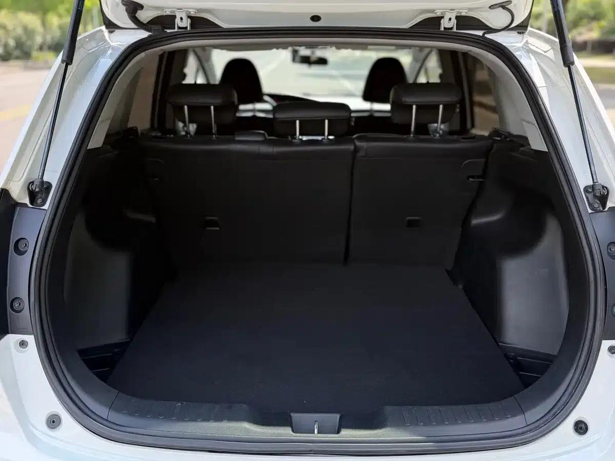 Jade 2013 1.8L Automatic Comfort Edition 5-seater — миниатюра 19