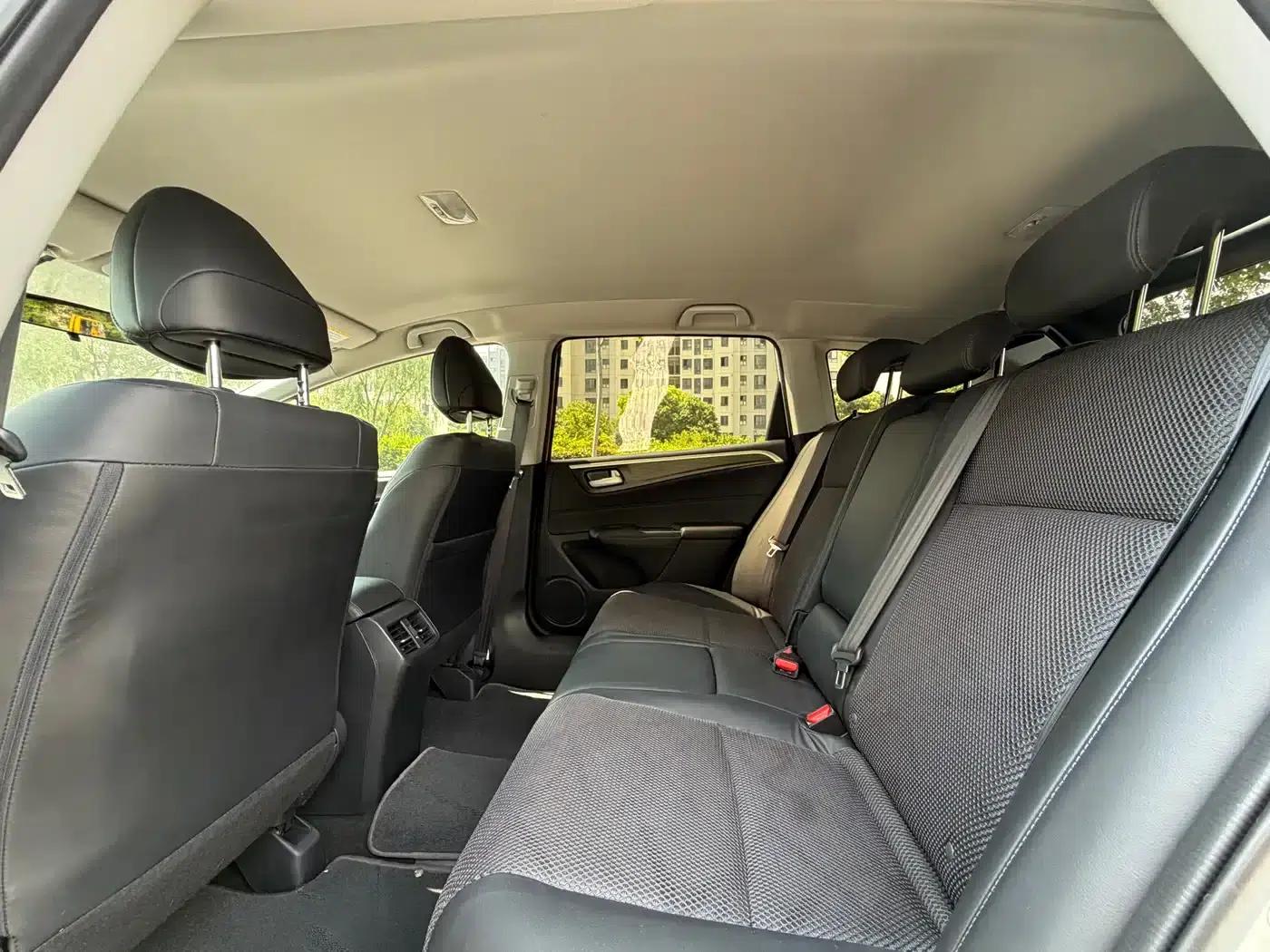 Jade 2013 1.8L Automatic Comfort Edition 5-seater — миниатюра 26