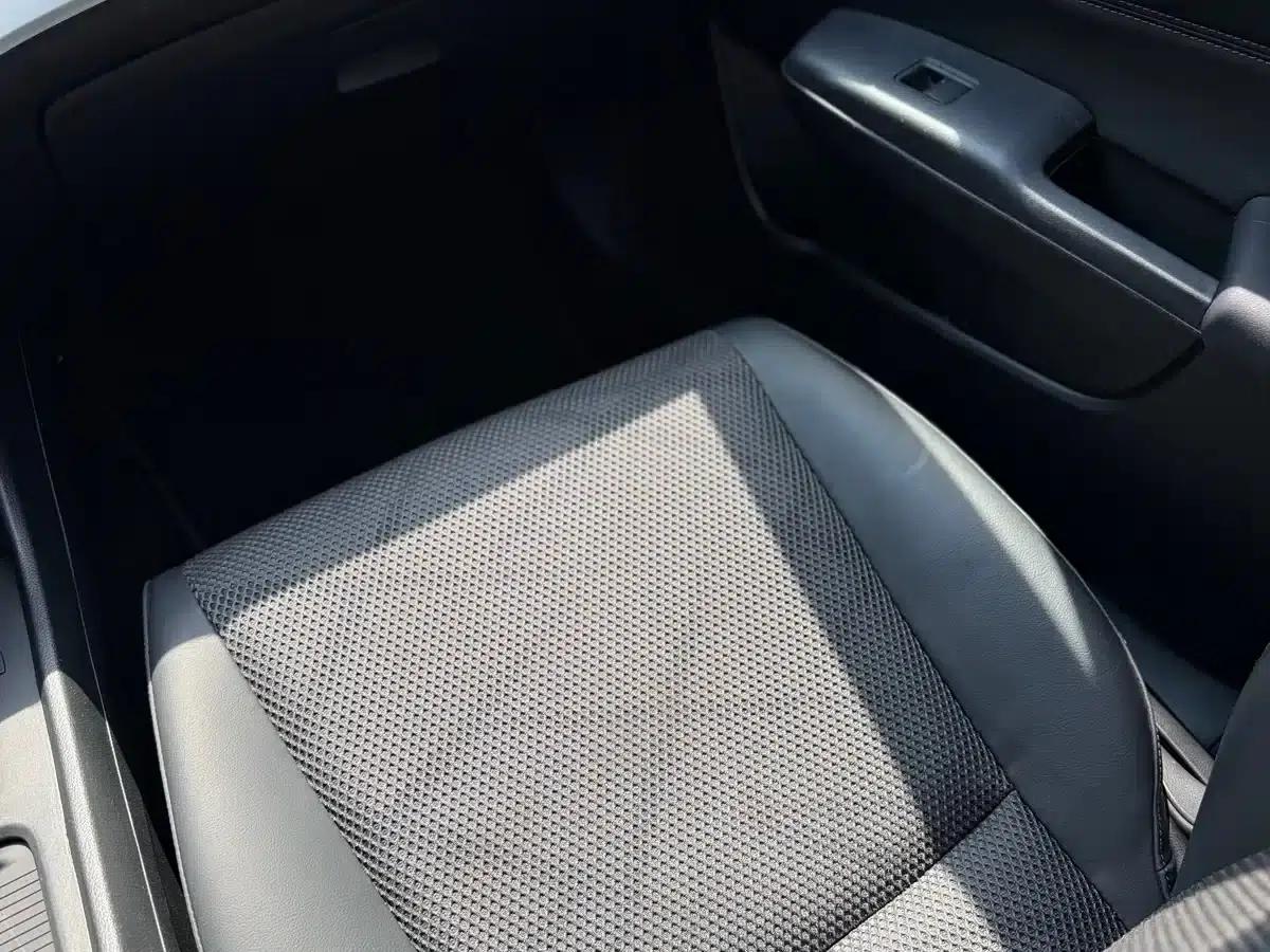 Jade 2013 1.8L Automatic Comfort Edition 5-seater — миниатюра 28