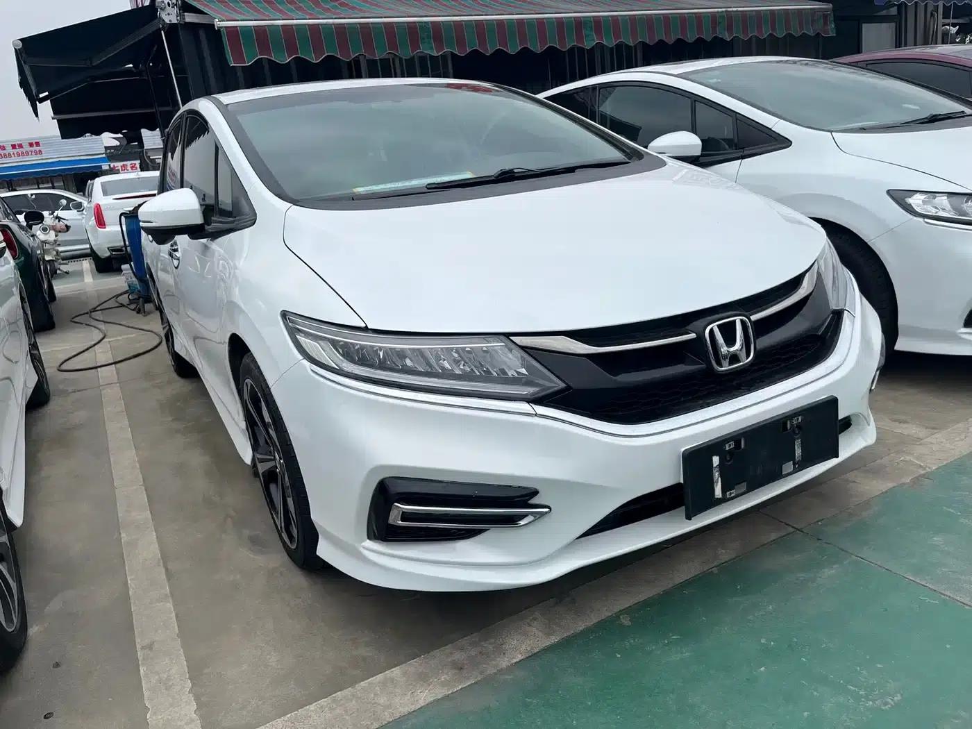 Jade 2016 1.8L Automatic Comfort Edition 5-seater — миниатюра 3