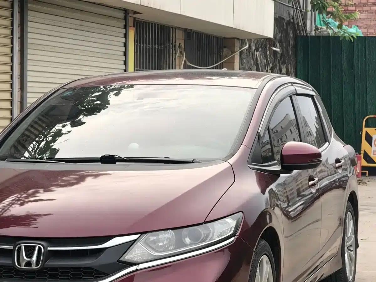 Jade 2017 1.8L Automatic Comfort Edition 5-seater — миниатюра 15