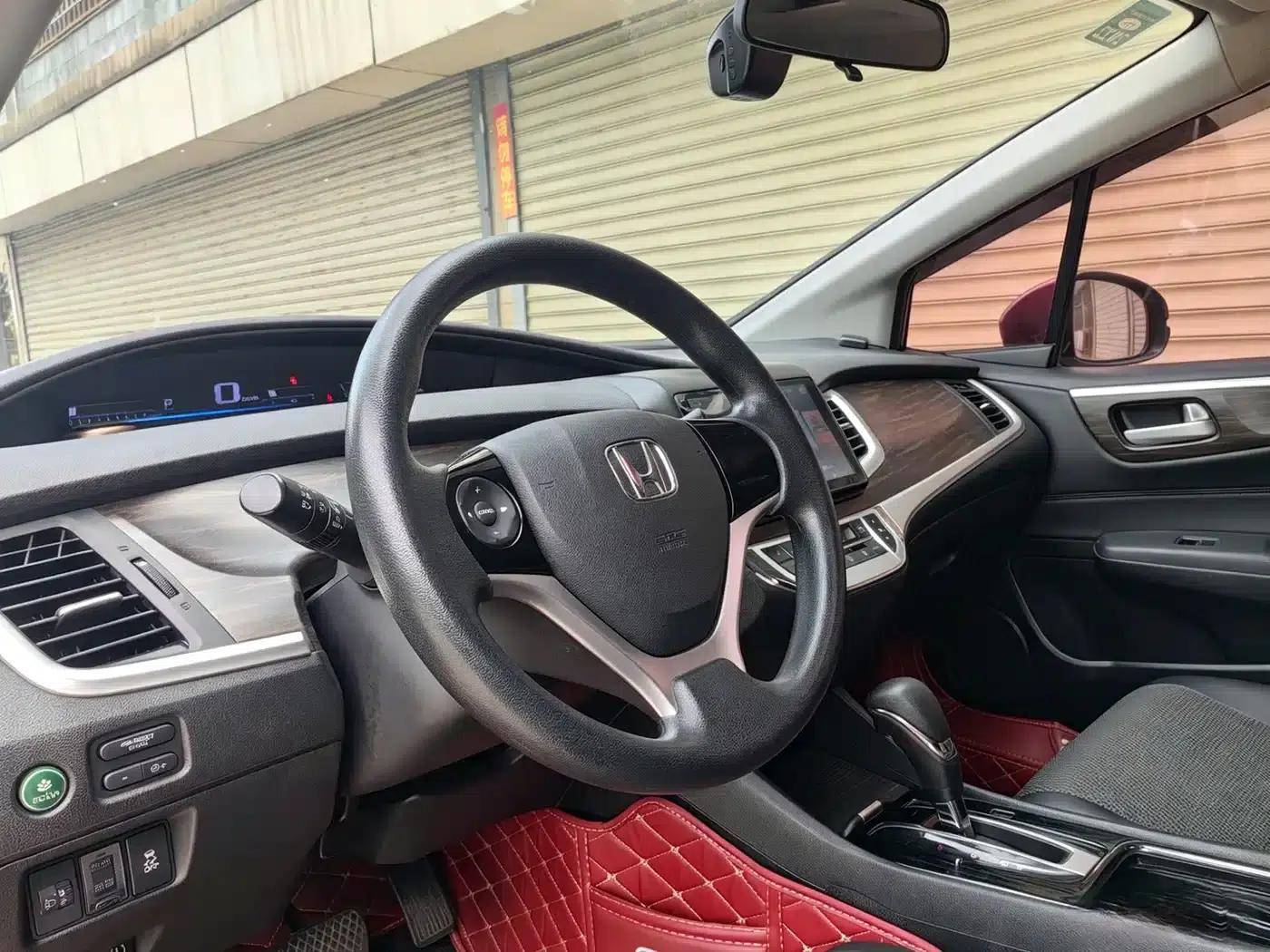 Jade 2017 1.8L Automatic Comfort Edition 5-seater — миниатюра 8