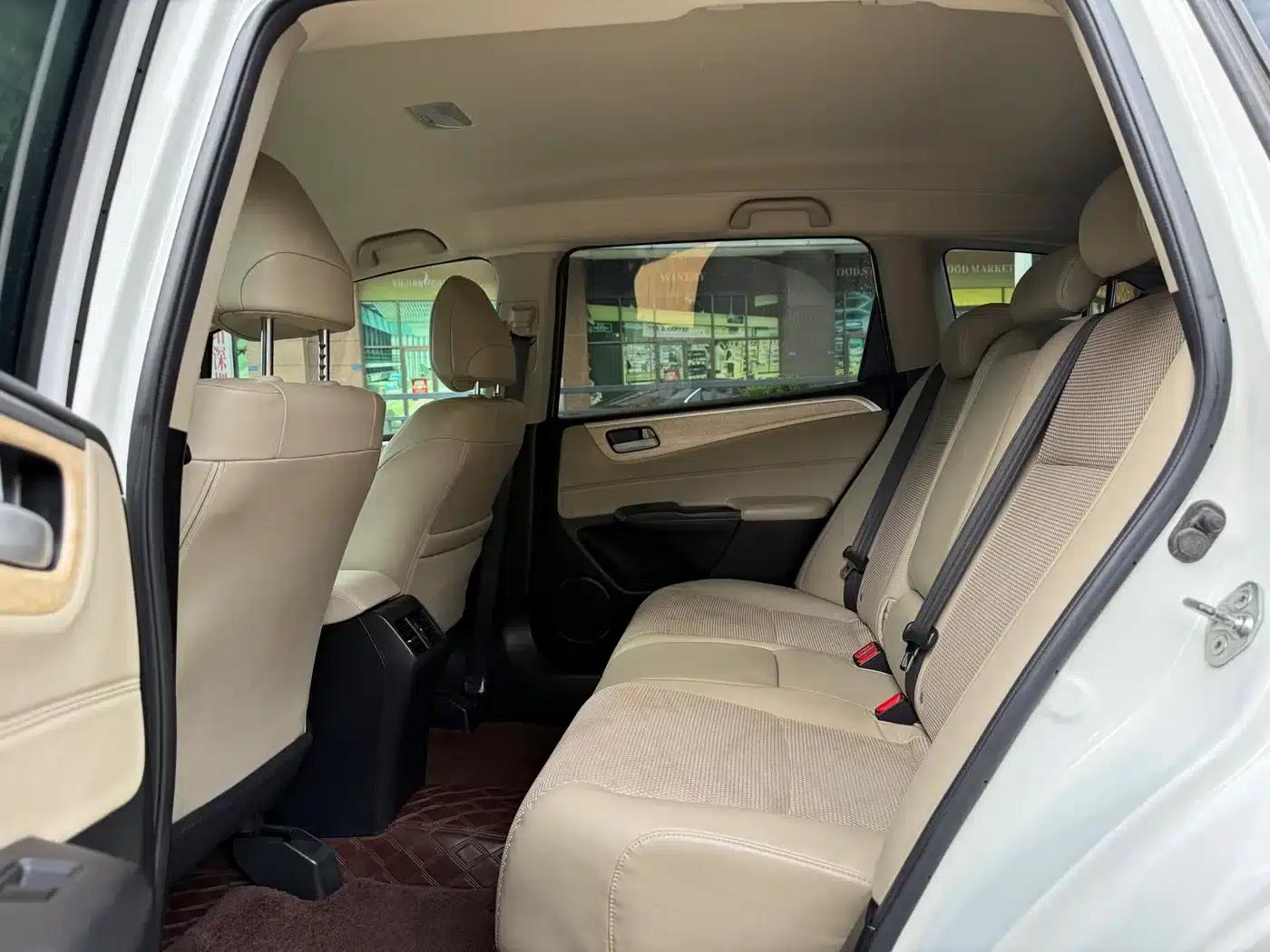 Jade 2013 1.8L Automatic Comfort Edition 5-seater — миниатюра 13