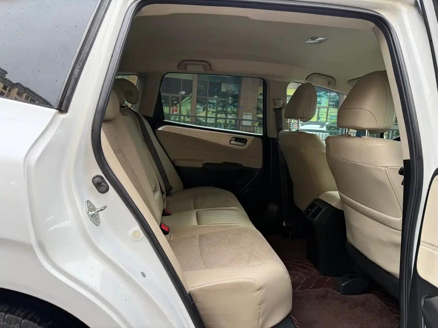 Jade 2013 1.8L Automatic Comfort Edition 5-seater — миниатюра 14
