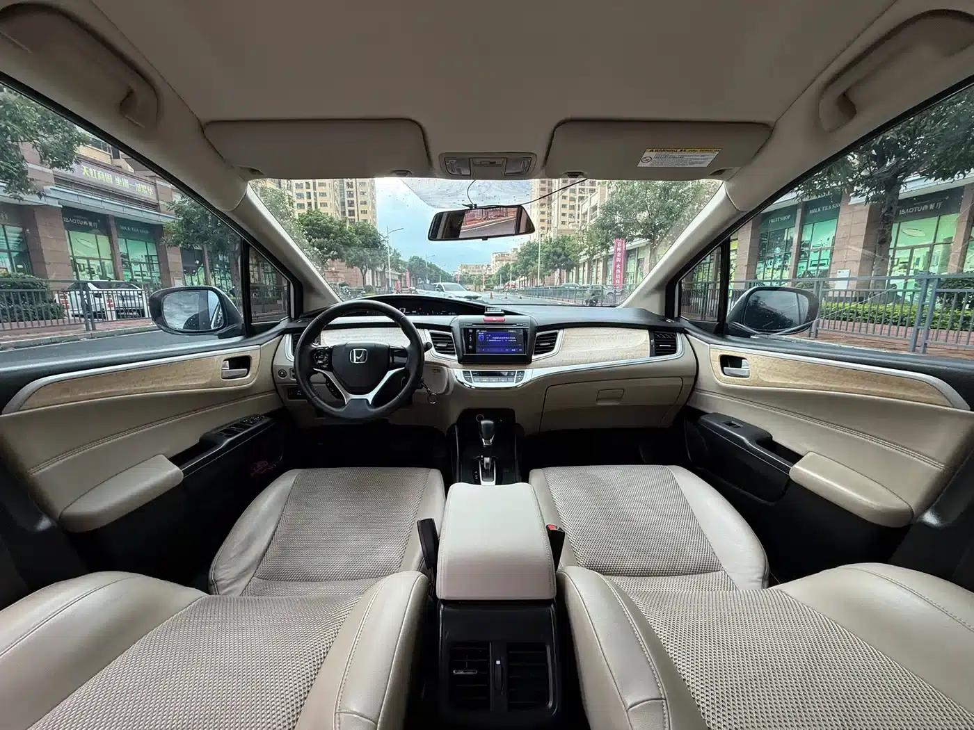 Jade 2013 1.8L Automatic Comfort Edition 5-seater — миниатюра 20