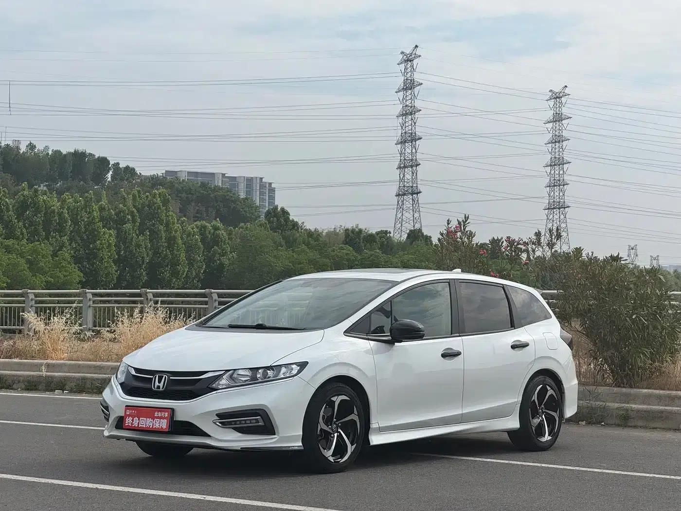 Jade 2020 1.8L Automatic Comfort Edition — миниатюра 1
