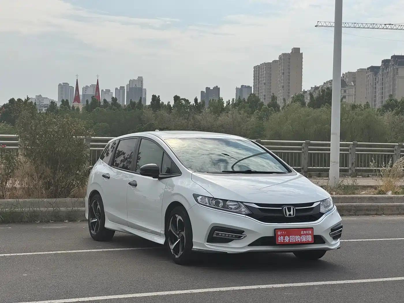 Jade 2020 1.8L Automatic Comfort Edition — миниатюра 3