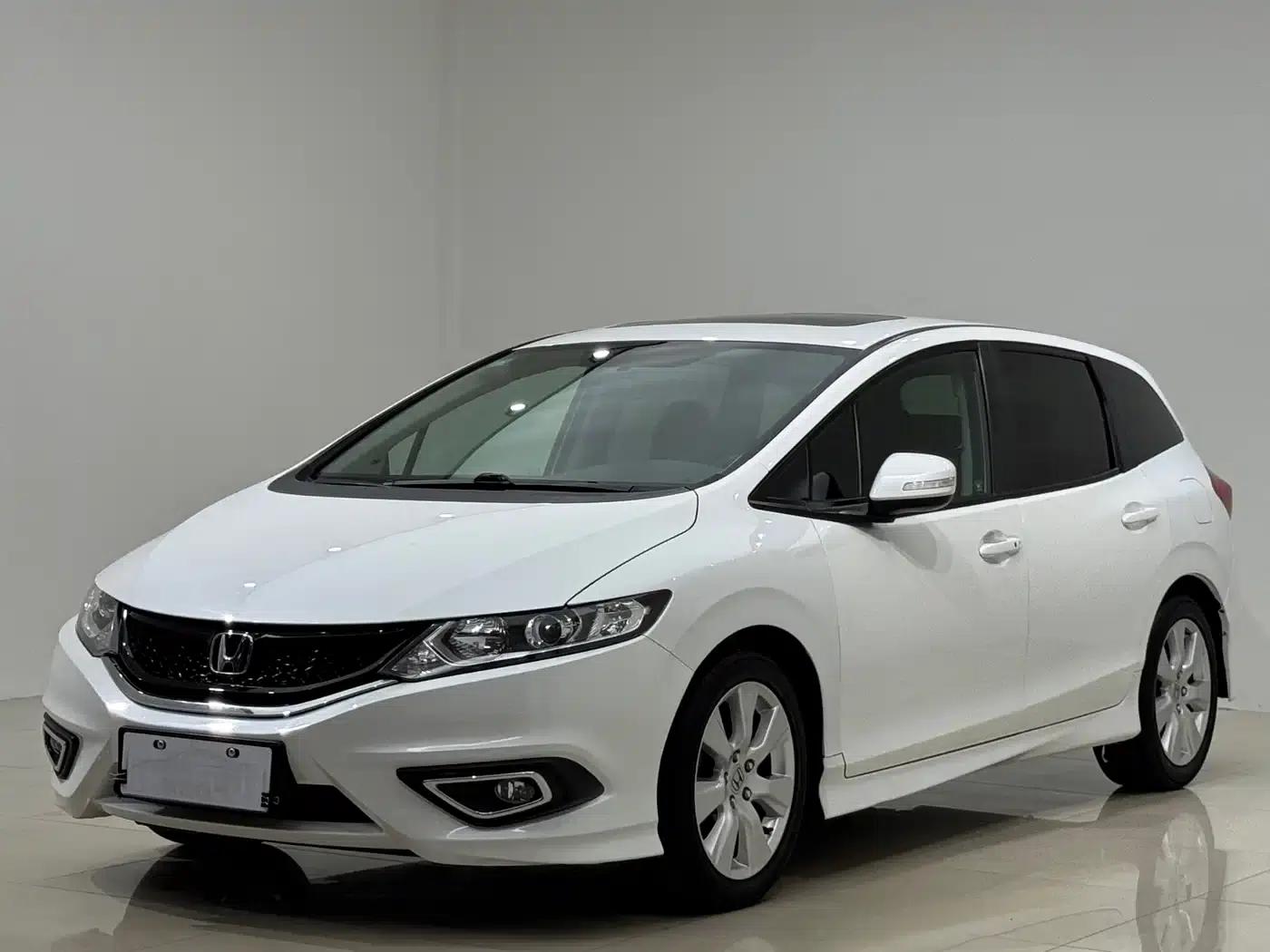 Jade 2016 1.8L Automatic Comfort Elite Edition 5-seater — миниатюра 1