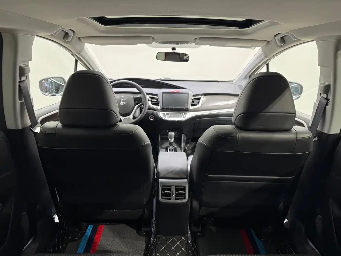 Jade 2016 1.8L Automatic Comfort Elite Edition 5-seater — миниатюра 25
