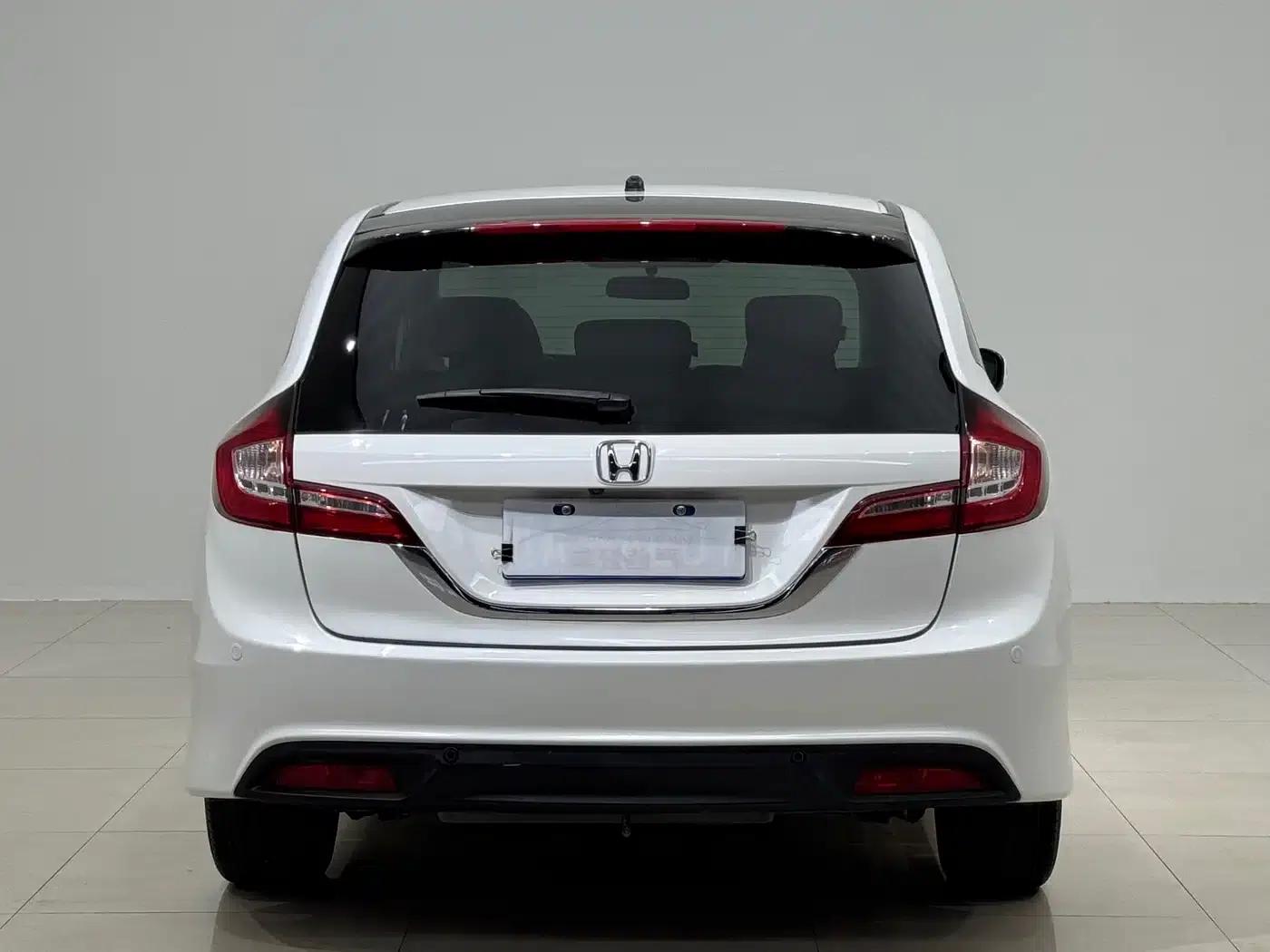 Jade 2016 1.8L Automatic Comfort Elite Edition 5-seater — миниатюра 5