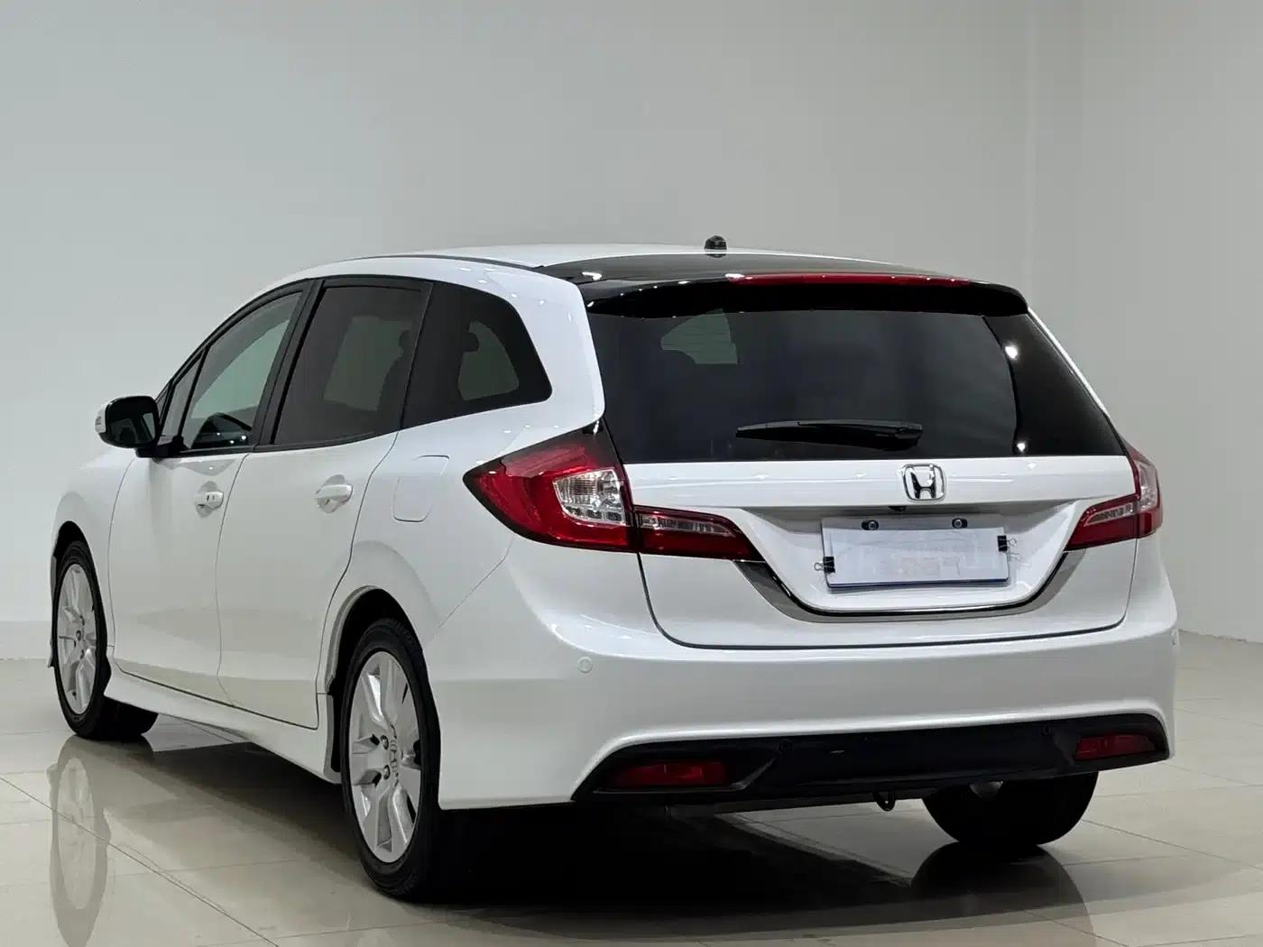 Jade 2016 1.8L Automatic Comfort Elite Edition 5-seater — миниатюра 6