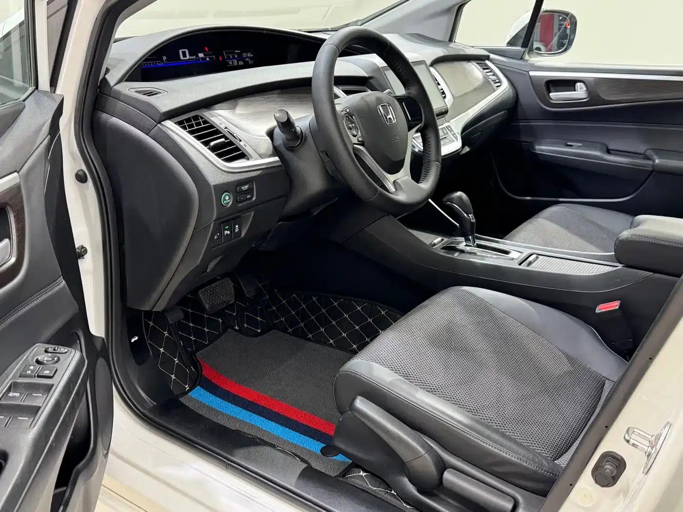 Jade 2016 1.8L Automatic Comfort Elite Edition 5-seater — миниатюра 9