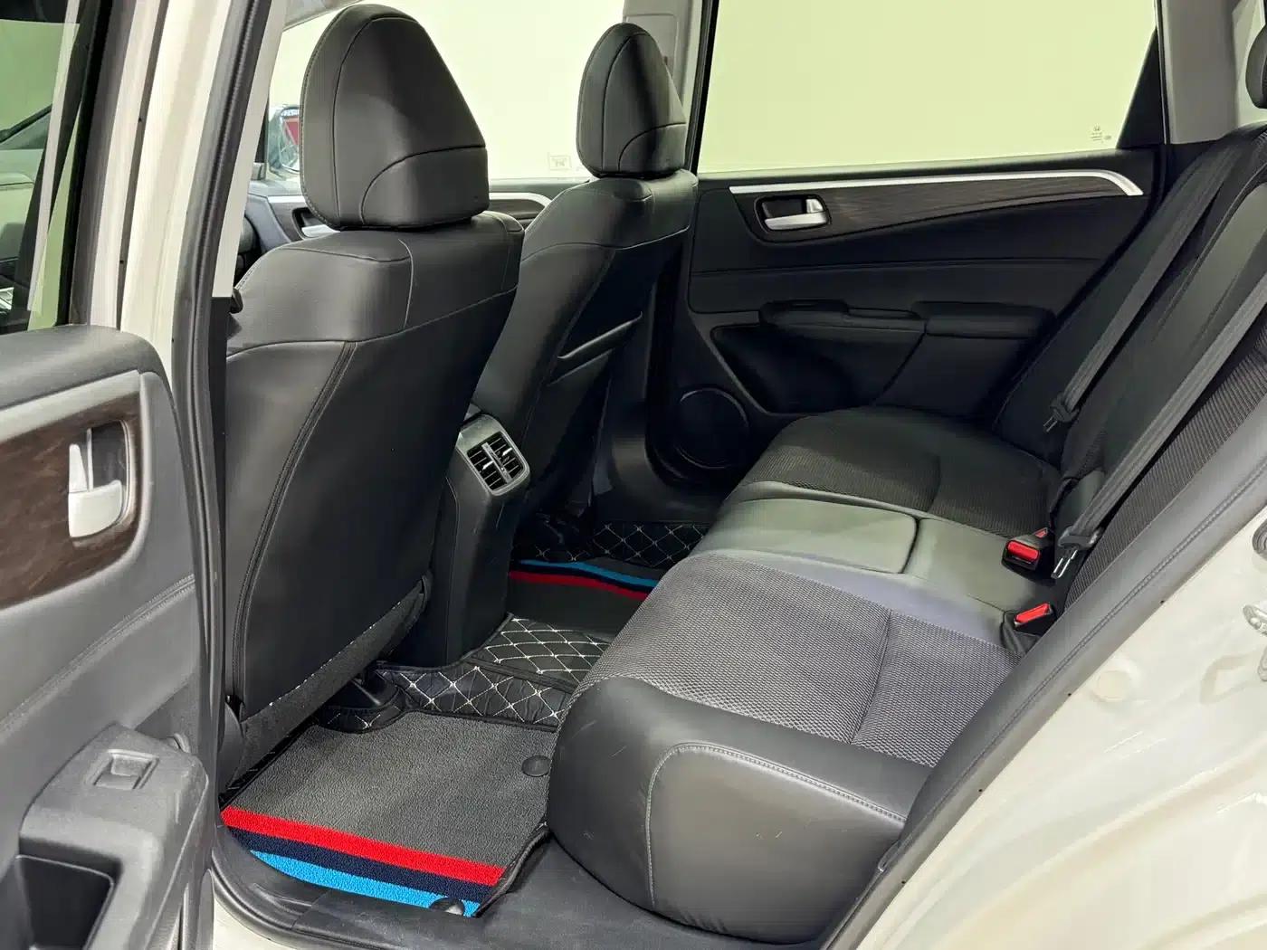 Jade 2016 1.8L Automatic Comfort Elite Edition 5-seater — миниатюра 10