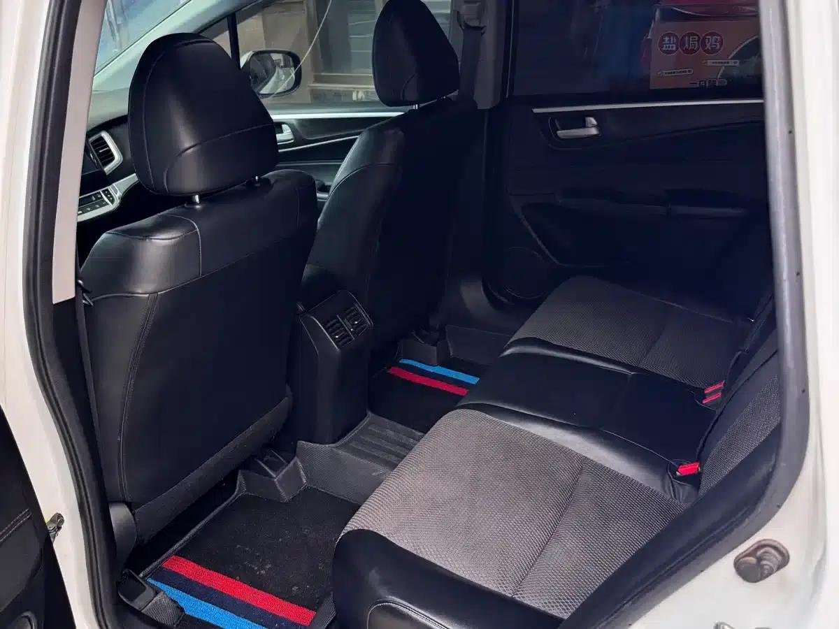 Jade 2014 1.8L Automatic Comfort Elite Edition 5-seater — миниатюра 11