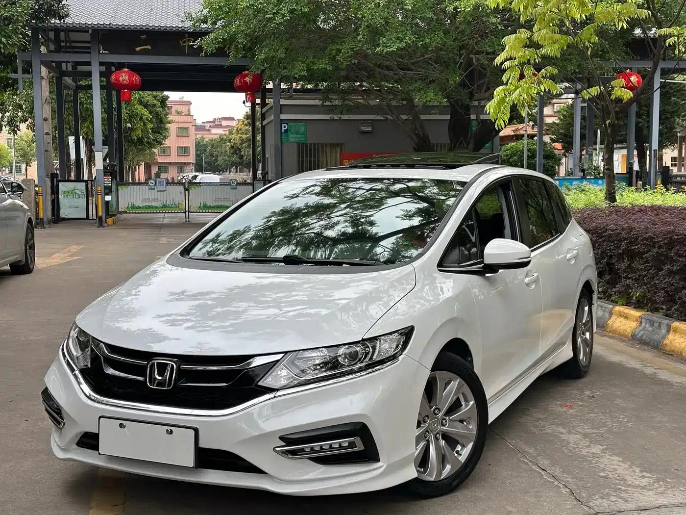 Jade 2020 1.8L Automatic Comfort Edition — миниатюра 1