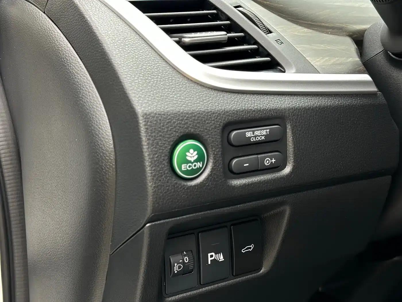 Jade 2020 1.8L Automatic Comfort Edition — миниатюра 6