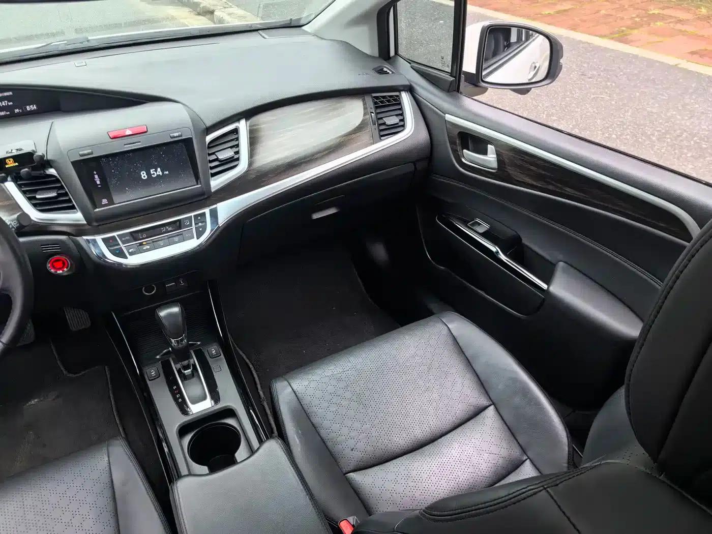Jade 2020 210TURBO CVT Luxury Edition — миниатюра 21