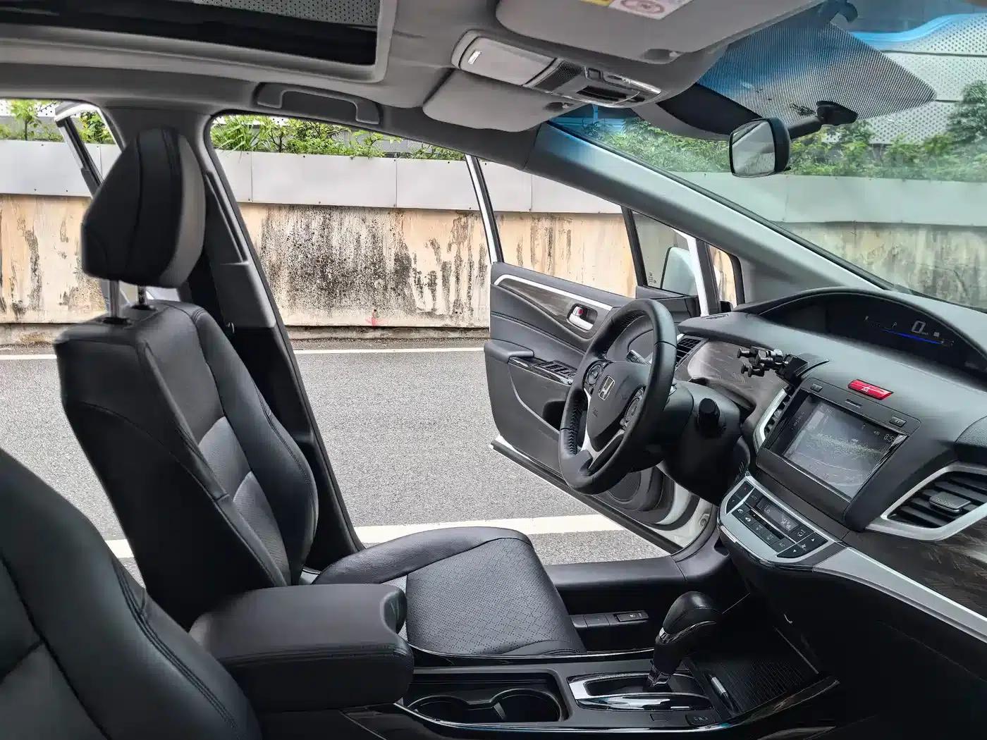 Jade 2020 210TURBO CVT Luxury Edition — миниатюра 31