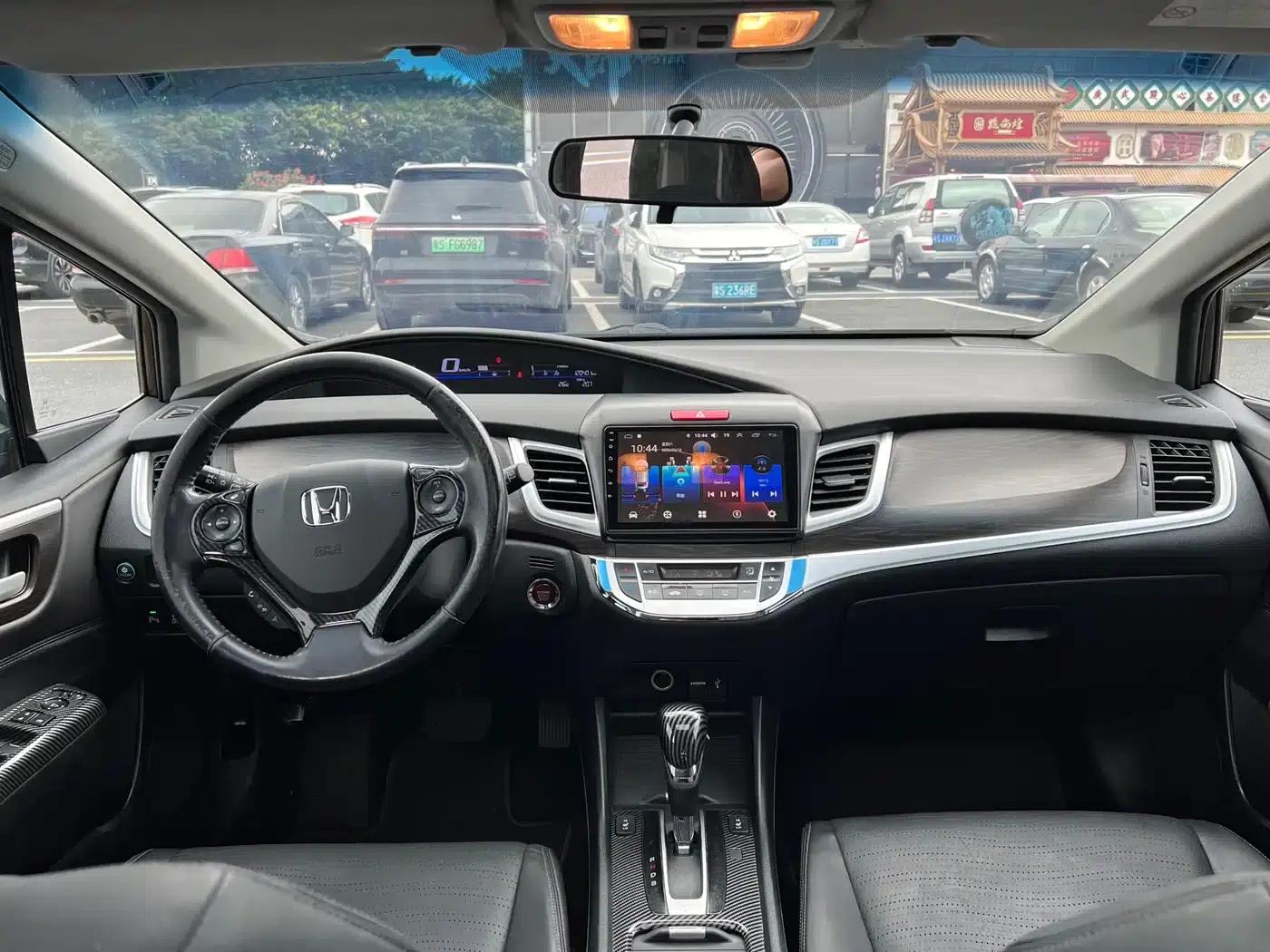 Jade 2014 1.8L CVT Luxury Premium Edition 5-seater — миниатюра 4