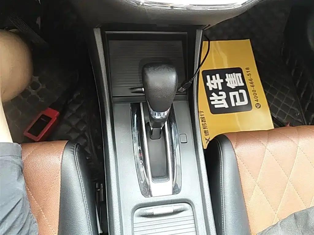 Jade 2013 1.8L Automatic Comfort Edition 5-seater — миниатюра 14