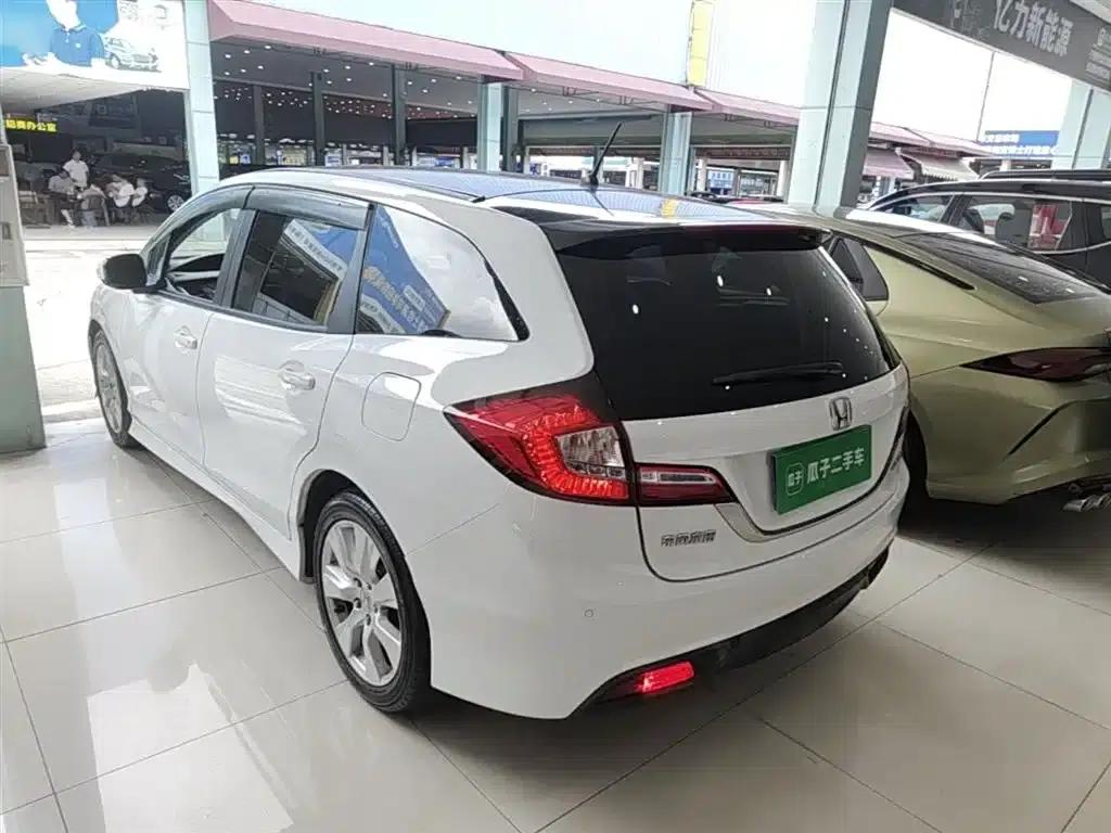 Jade 2013 1.8L Automatic Comfort Edition 5-seater — миниатюра 5
