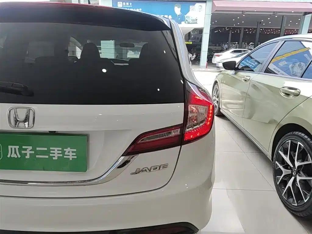 Jade 2013 1.8L Automatic Comfort Edition 5-seater — миниатюра 8