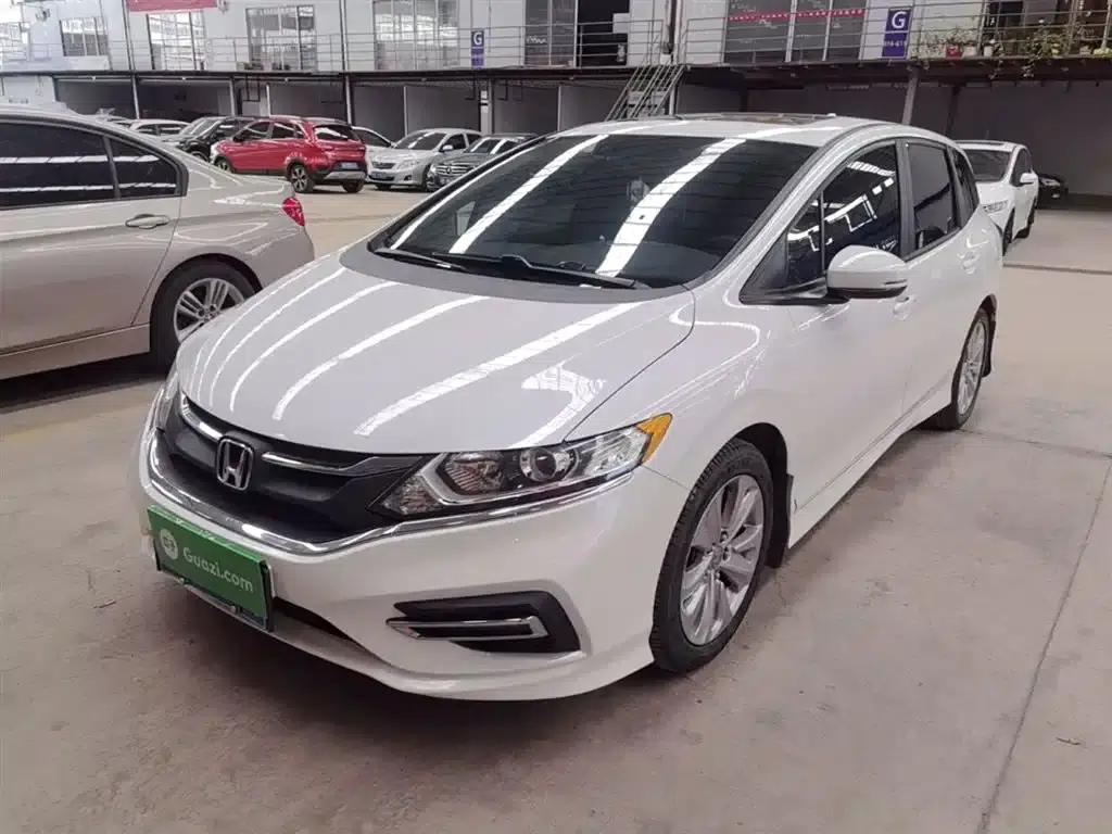 Jade 2017 1.8L Automatic Comfort Edition 5-seater — миниатюра 1