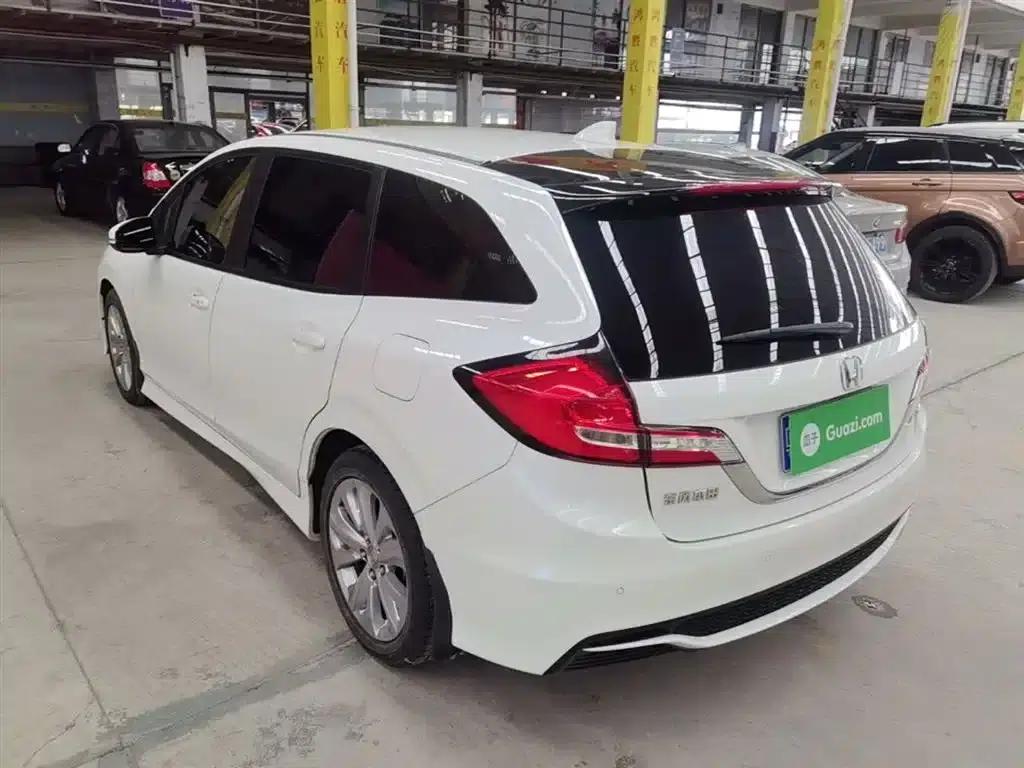 Jade 2017 1.8L Automatic Comfort Edition 5-seater — миниатюра 5