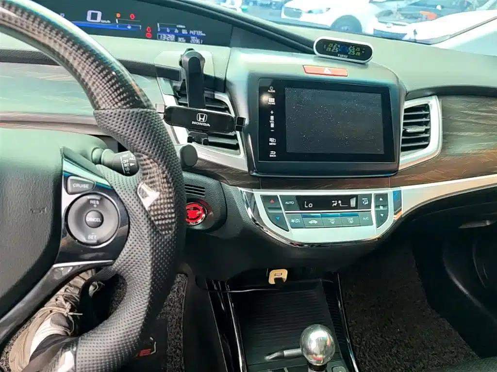 Jade 2017 210TURBO CVT Luxury Edition 5-seater — миниатюра 13