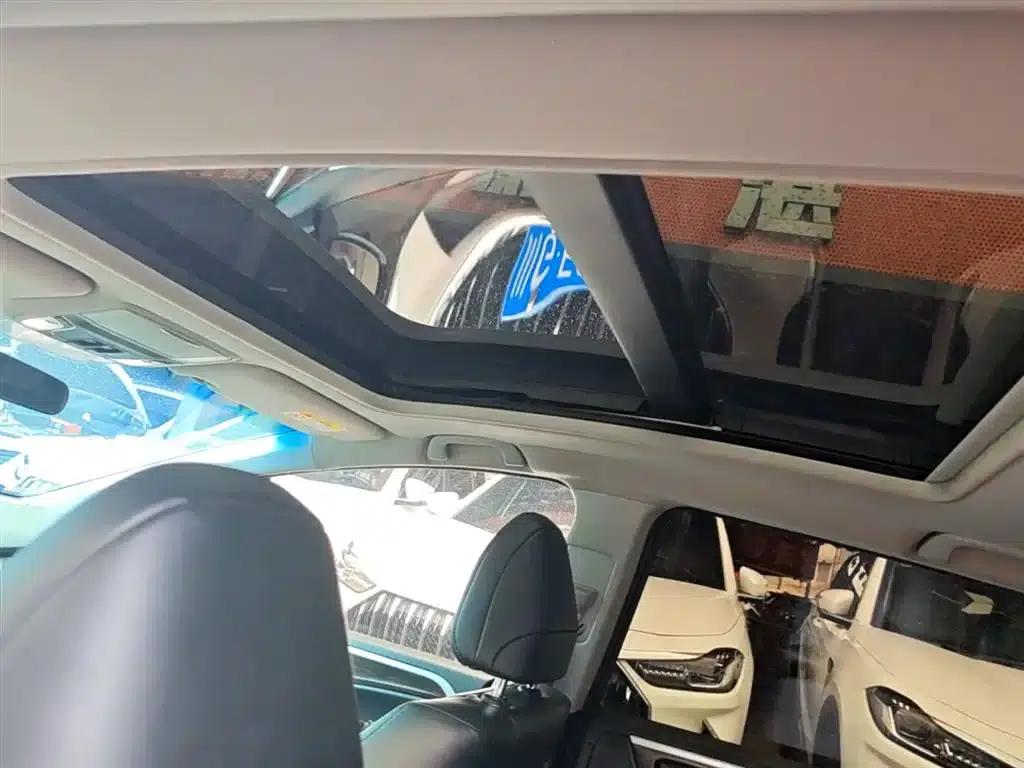 Jade 2017 210TURBO CVT Luxury Edition 5-seater — миниатюра 18