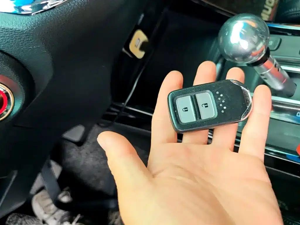 Jade 2017 210TURBO CVT Luxury Edition 5-seater — миниатюра 9