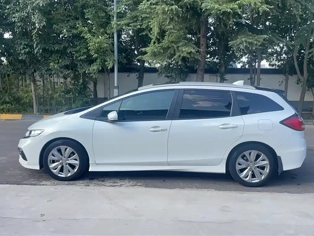 Jade 2017 1.8L Automatic Comfort Edition 5-seater — миниатюра 4