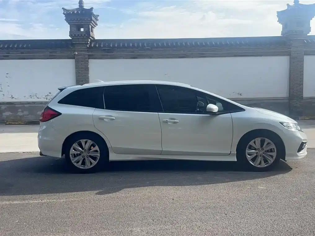 Jade 2017 1.8L Automatic Comfort Edition 5-seater — миниатюра 5