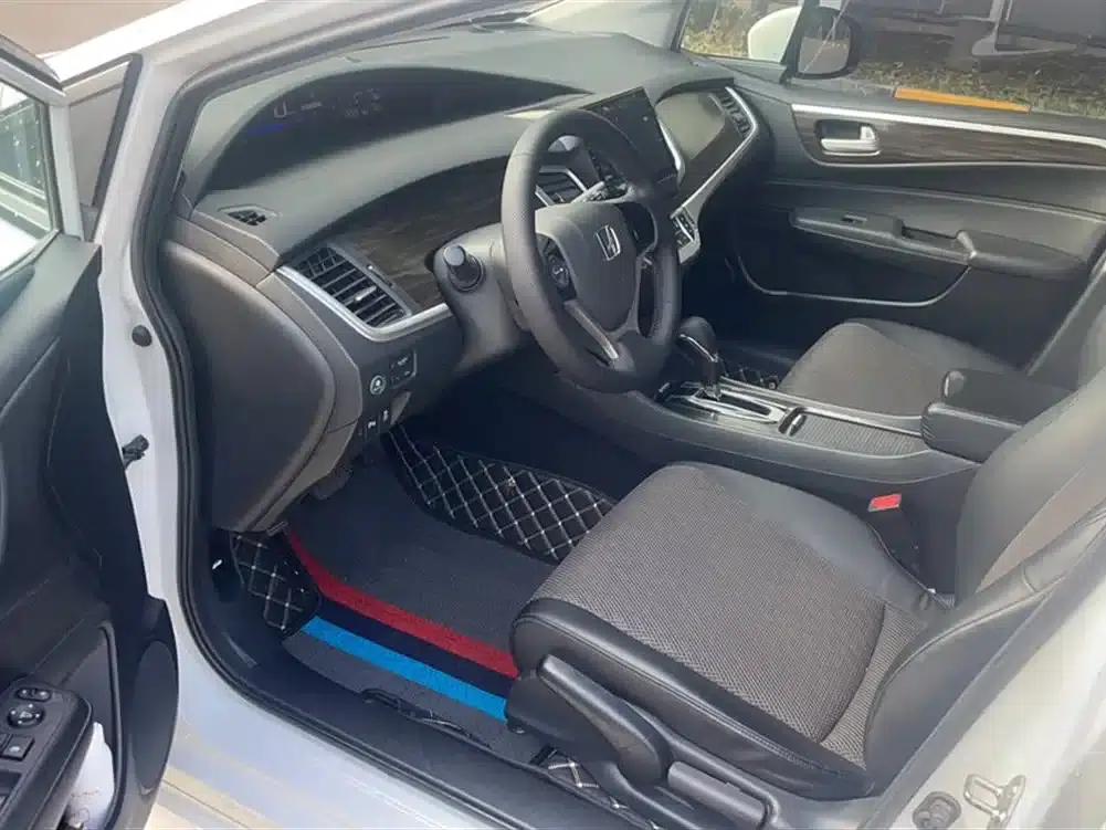 Jade 2017 1.8L Automatic Comfort Edition 5-seater — миниатюра 9