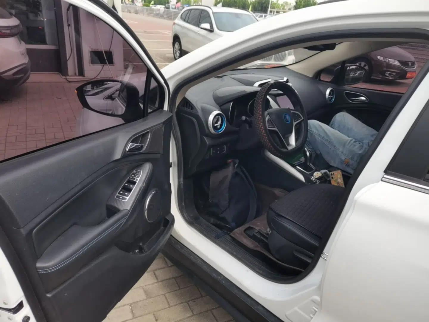BYD Yuan New Energy 2019 EV360 Smart Connect Leading Model — миниатюра 18