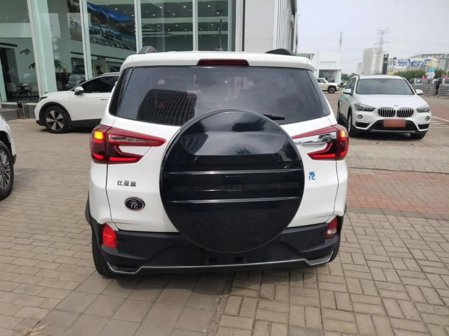 BYD Yuan New Energy 2019 EV360 Smart Connect Leading Model — миниатюра 3