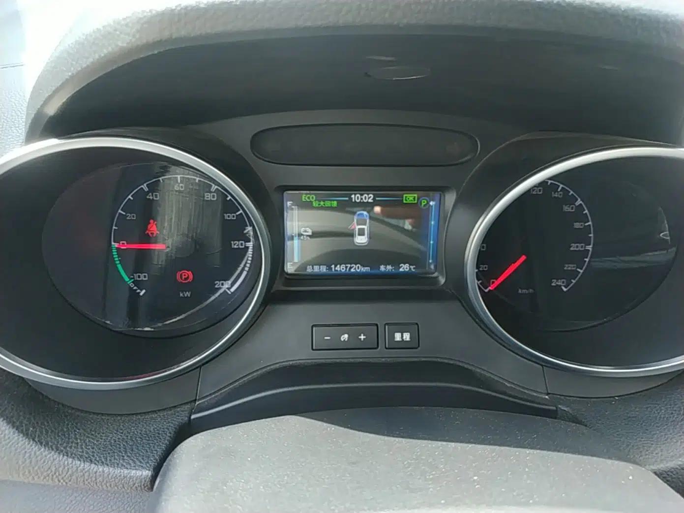 BYD Yuan New Energy 2018 EV360 Smart Connect Cool Edition — миниатюра 15