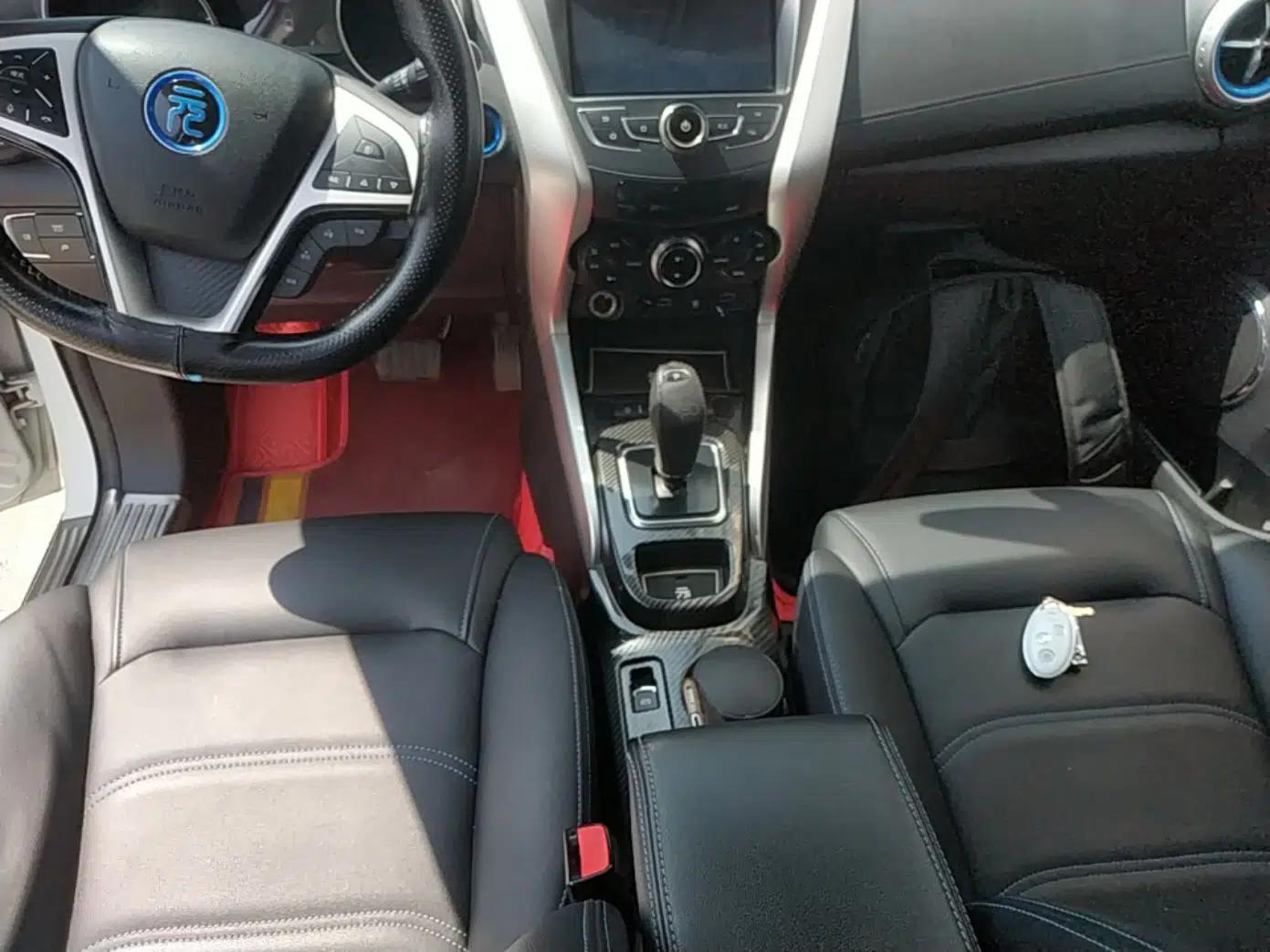 BYD Yuan New Energy 2018 EV360 Smart Connect Cool Edition — миниатюра 17