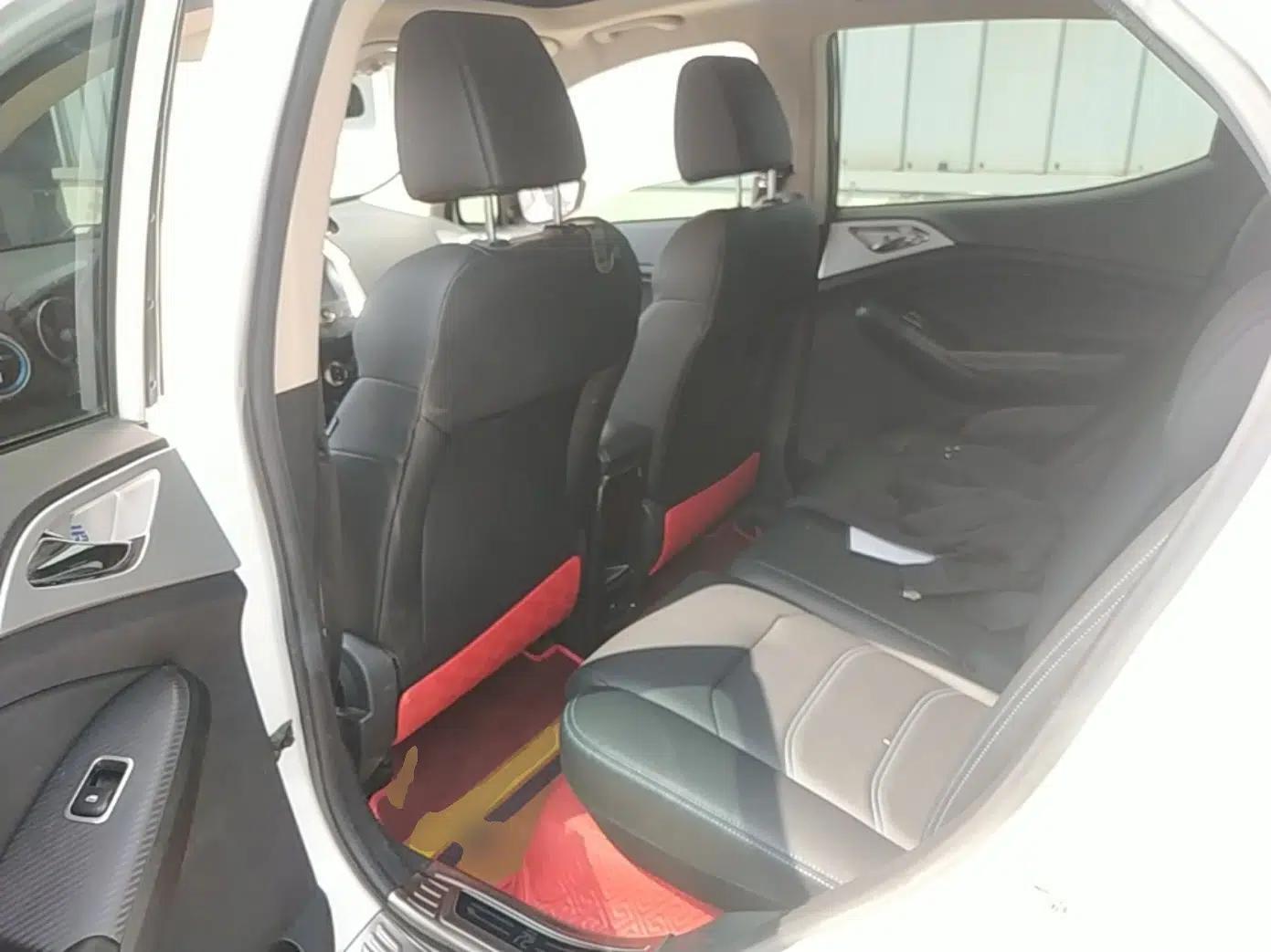 BYD Yuan New Energy 2018 EV360 Smart Connect Cool Edition — миниатюра 20