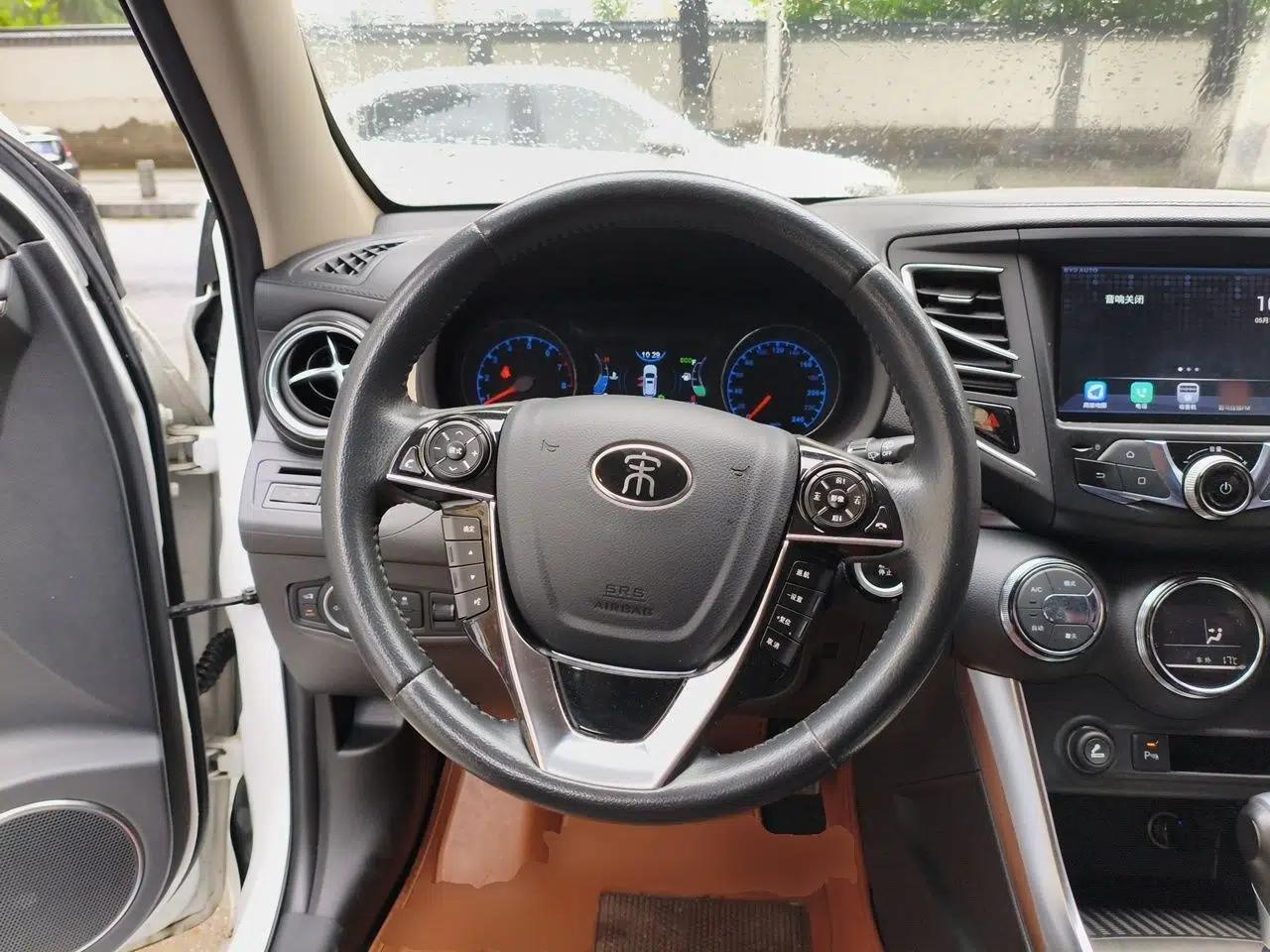 BYD Song 2016 GaiShi Edition 1.5TID Automatic Elite Model — миниатюра 11