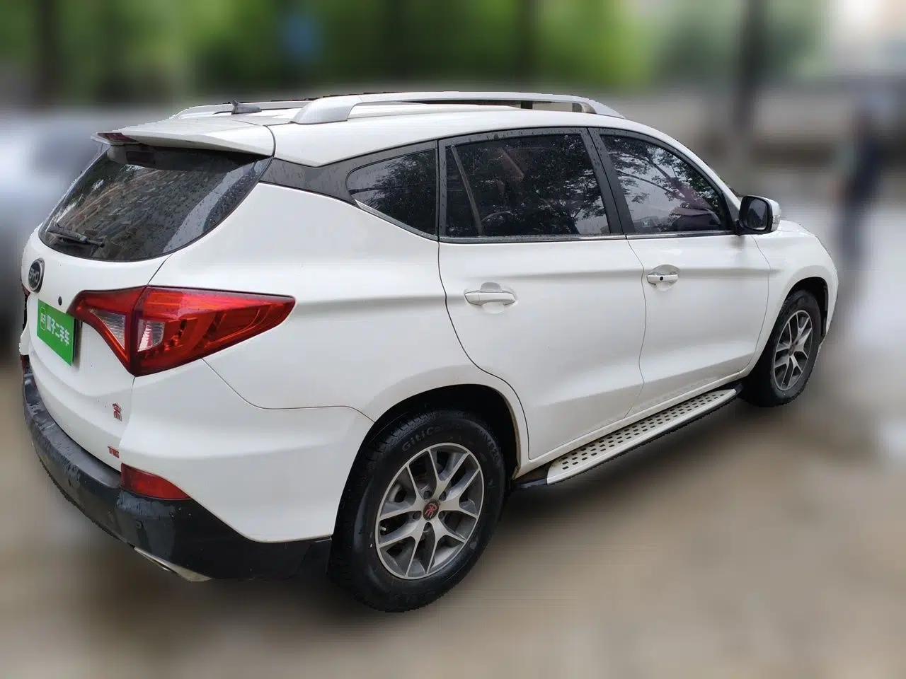 BYD Song 2016 GaiShi Edition 1.5TID Automatic Elite Model — миниатюра 6