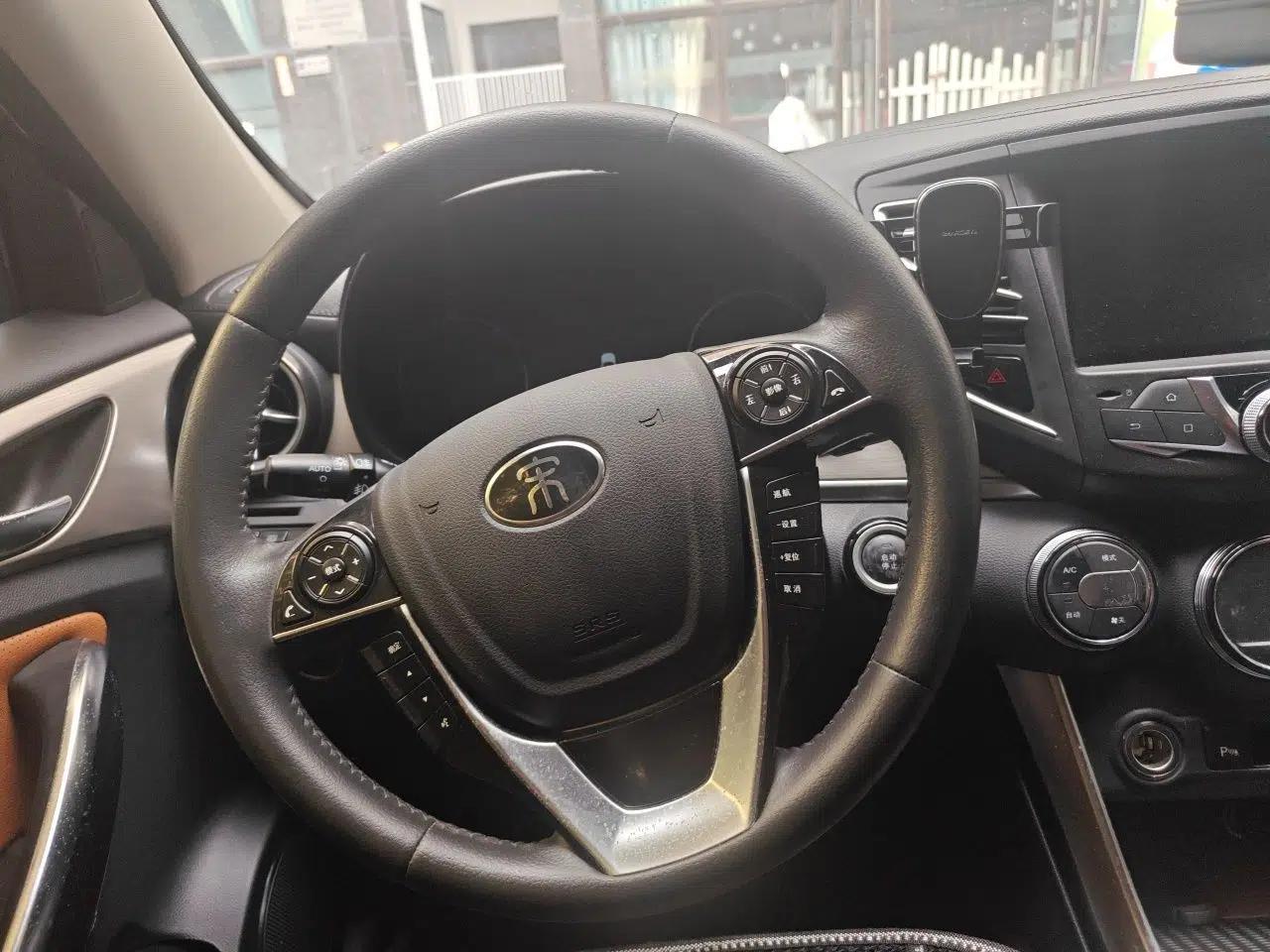 BYD Song 2016 GaiShi Edition 1.5TI Manual Elite Model — миниатюра 11