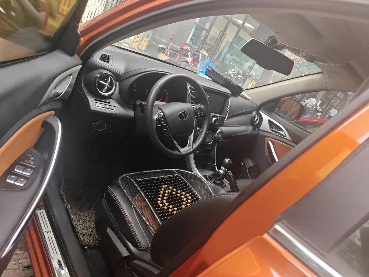 BYD Song 2016 GaiShi Edition 1.5TI Manual Elite Model — миниатюра 17