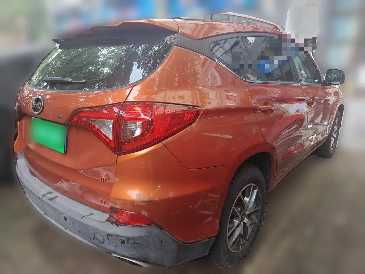 BYD Song 2016 GaiShi Edition 1.5TI Manual Elite Model — миниатюра 6