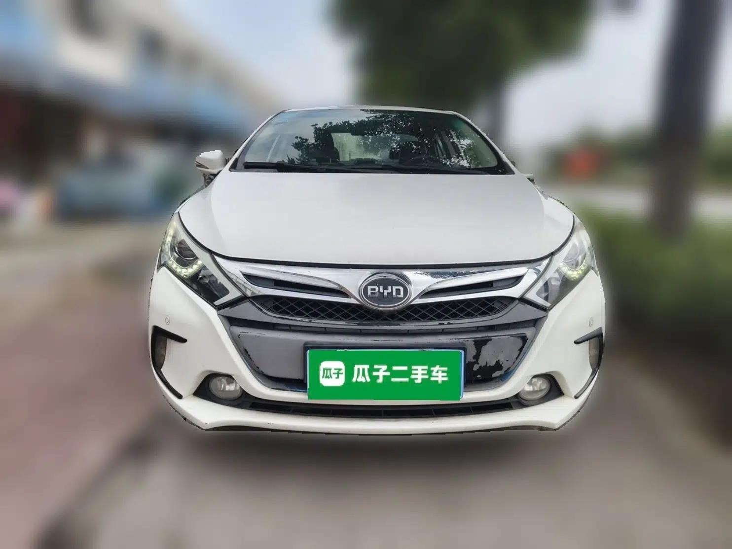 BYD Qin New Energy 2015 1.5T Dual-Crown Flagship Plus Edition — миниатюра 2
