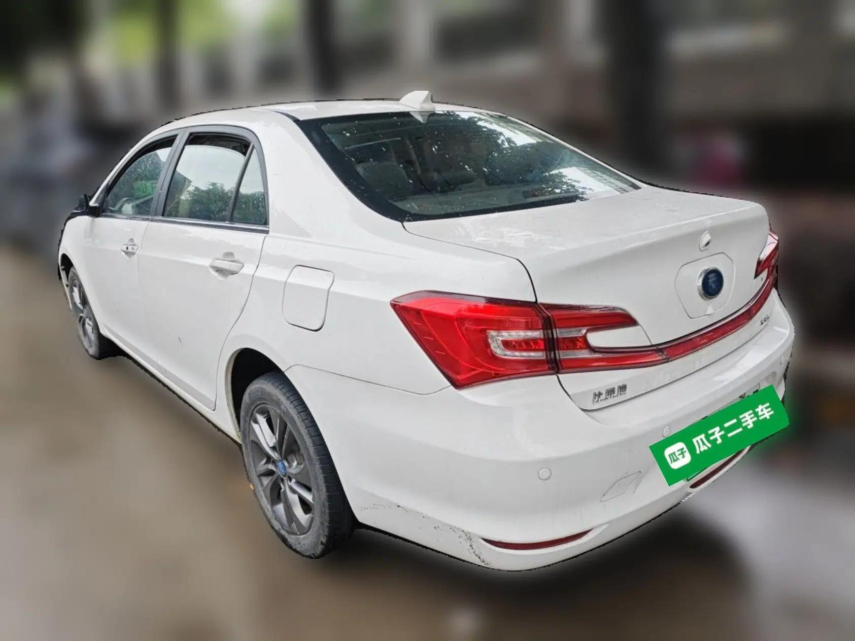 BYD Qin New Energy 2017 1.5T Luxury Model — миниатюра 4